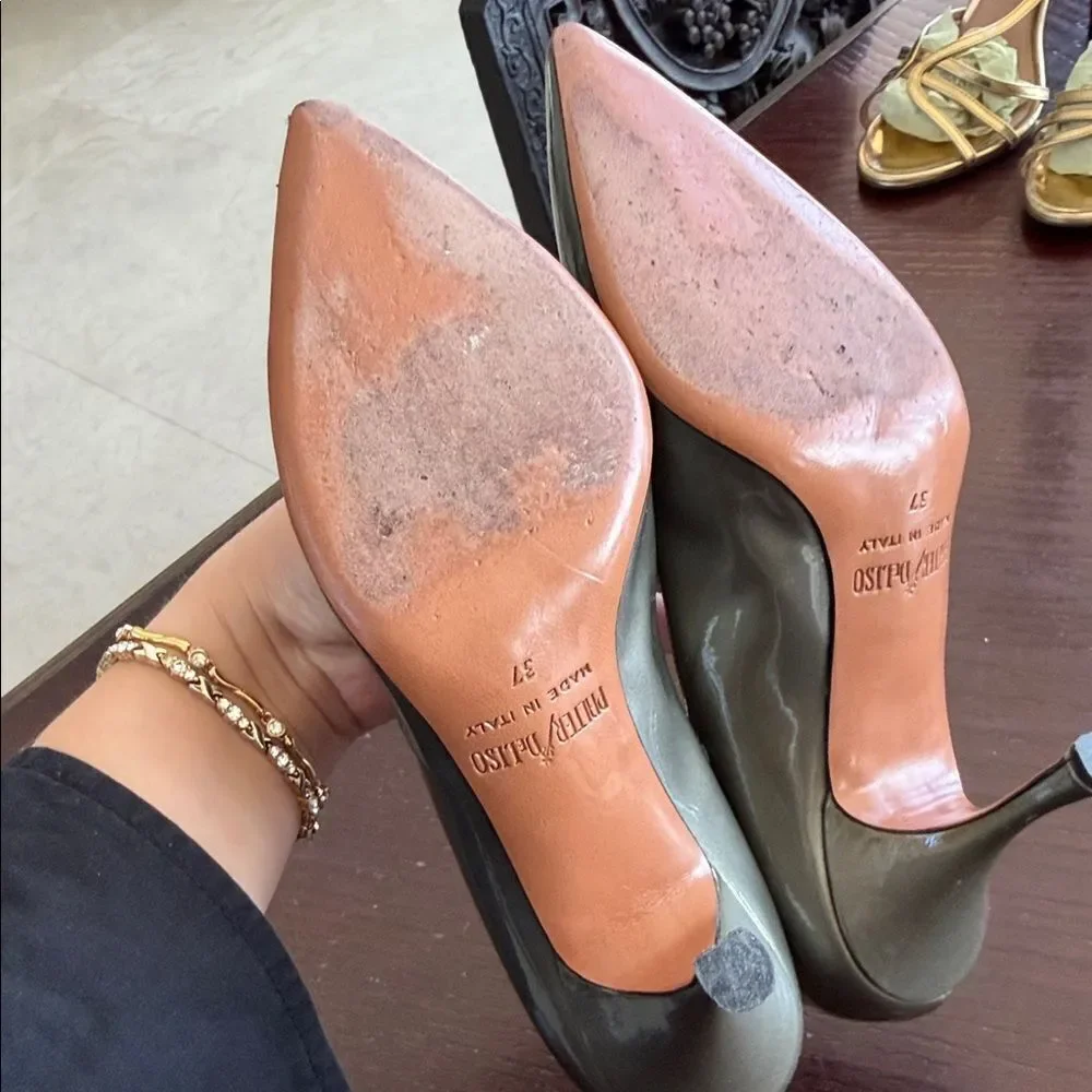 Chic Olive Green Stilettos